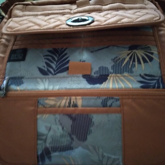 Burnt Orange Lug Quilted RFID Convertible Crossbody- Switch - Picture 9 of 9